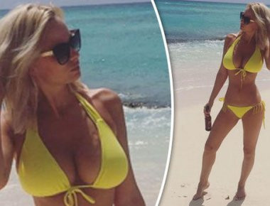 Rhian Sugden: Κάνεις τις βουτιές της με αισθησιακό μαγιό στα νησιά Μπαρμπέιντος (φωτό)